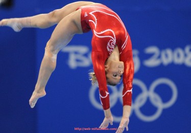 秘饭直播-火箭队球员21号的职业生涯及数据汇总