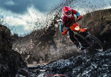 秘饭直播-中超联赛球员韧带断裂伤病情况及影响